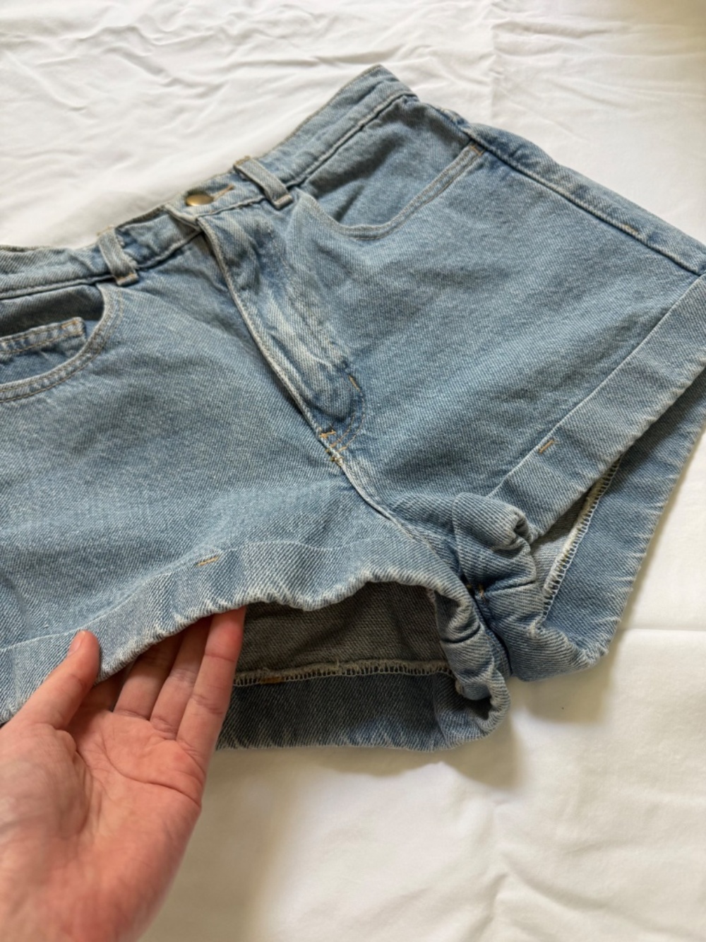 American Apparel (sz 26) high-rise cuffed denim shorts - Picture 3 of 9